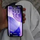 ايفون 13 ماقد انفك جديد فيه كسر ورا وخط بشاش