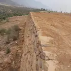 يوجد لديناا بوكليناات لبنيان الحجر وقص الااراضي وردميااات وه