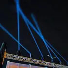 تاجير بيمات ليازر بيمات علا اسطوح. قوي ليازر لسماء