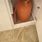 قارورة غاز كاملة بالخرطوم والمفتاح نظيفة