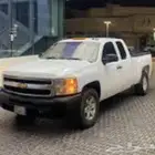 مطلوب سيارة سييرا أو سلفرادو أبيض باب ونص 2005 حتى 2016
