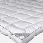 مخدات و لبادات و طقم لحافات فندقيه