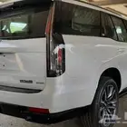 للبيع اسكاليد سبورت بلاتينيوم قصير 2024