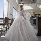 فستان زفاف من تصميم   منال العمير