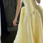 ثوب فخم جدا  يناسب خطوبة او زواج قريب جدا  المقاس يلبس سمول