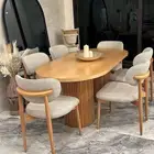 كراسي وطاولات طعام