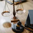 محاميه مرخصه