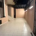شقه دور ارضي 6 غرف بحوش للايجار حي السداد