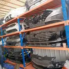 يوجد ليدين شمعات وصدمات. اصلي مستخدم