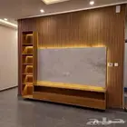 معلم تركيب ديكورات داخليه ورق جدران بديل الشيبورد . مودرن