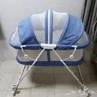 سرير طفل صغير
