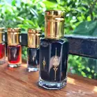 معرض عطور للبيع