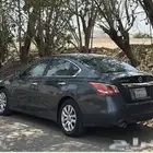 نيسان التيما 2013 نظيفة للبيع