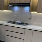 Custom and readymade kitchens