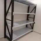 رفوف تخزين. بقاله. مستودعات ارفف