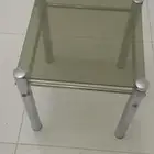 طاولات صغيرة الواحد 10 ريال