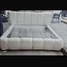 اسره ومراتب ومفارش وبطانيات ومخدات و دواليب خشب وحديد