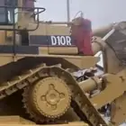 مطلوب بلدوزر D10R للعمل ايجار شهري