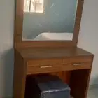غرف نوم فندقية وشقق مفروشة. سرائر زوجية ومفردة. دواليب وخزائ