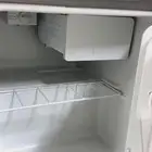 ثلاجه صغيره خاصه نظيفه للبيع