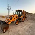 باكهول عرجاء جي سي بي حفار للإيجار