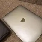 ماك بوك بجميع ملحقاته