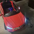 سيارة اطفال استعمال خفيف مع شاحنها