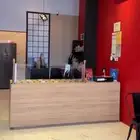 للتقبيل محل بفكرة مبتكرة في الراشدية