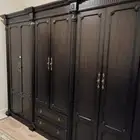دولاب خشب نظيف للبيع
