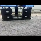 طاولة تلفزيون للبيع
