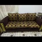 كنب للبيع و طاولة طعام ارضي للبيع