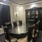 طاولة الطعام مع ثمانية كراسي فخمة من مفروشات العمر