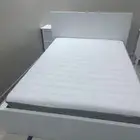 سرير مع مرتبته مستعمل للبيع