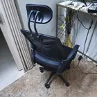 كرسي مكتب ينفع للقيمنق