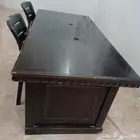 مكتب بالكراسي للبيع