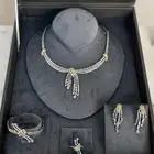 طقم شبيه الماس
