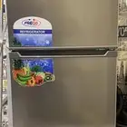 ثلاجة شبه جديده بحالة ممتازه