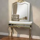 مداخل مع مرايا موديلين