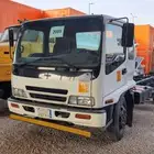 للبيع دينه زيزو موديل 2005 متواجده برياض التواصل