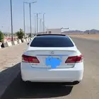 للبيع لكزز 350 المديل 2011