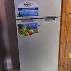 ثلاجة 5.9 قدم شبه جديدة نظيفة للبيع500ريال