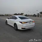 لكزس 250 ES موديل 2023 أبيض لؤلؤي