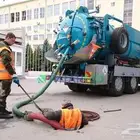 سيارت شفط مياه الصرف الصحي وتنظيف البيارت والصفيات وتسليك