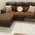 طقم كنب لون خمري مخمل نظيف استعمال خفيف 8 مقاعد وفية تخزين