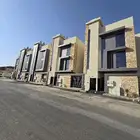 للبيع أدوار ارضيه وسيعهVIP حوش ومدخل سياره 6غرف أبها المحالة