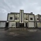 للبيع أدوار ارضيه بحوش كبير وبايكه سياره 6غرف بأبها المحالة