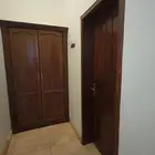 ابواب خشب للبيع. عدد 6
