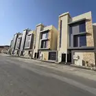 للبيع شقق ارضي 6غرفVIPحوش ومدخل سياره أبها درة المحالة580ألف