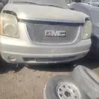جمس  يوكن  من  2008الى 2014 البيع قط  غيار  فقط  قطع  شرط