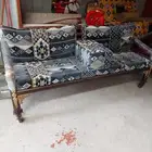 طاولات وكراسي
